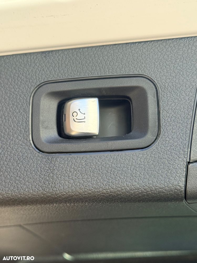 Mercedes-Benz GLC 300 d 4Matic 9G-TRONIC AMG Line Plus - 11