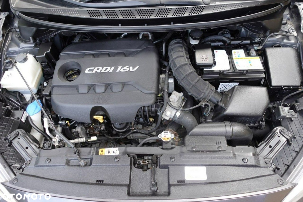 Kia Ceed - 10