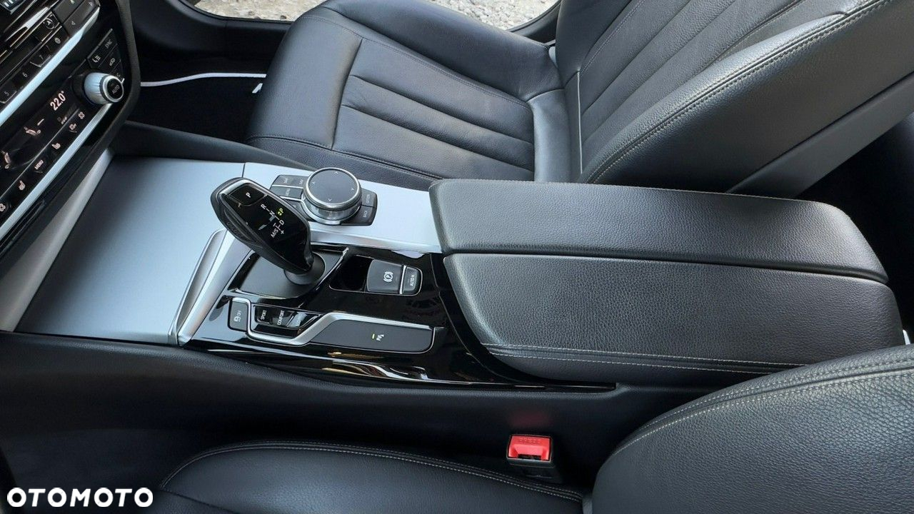 BMW Seria 5 - 27