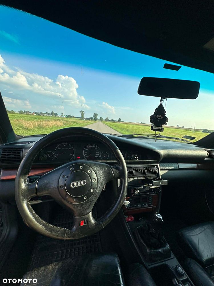 Audi A6 Avant 2.5 TDI - 14