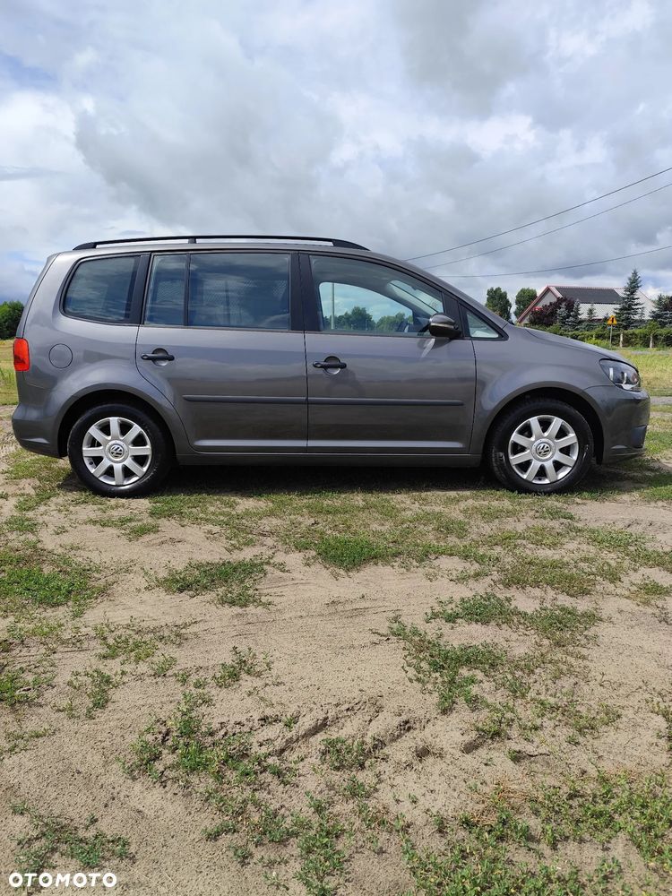 Volkswagen Touran 1.6 TDI DPF BlueMotion Technology Comfortline - 4