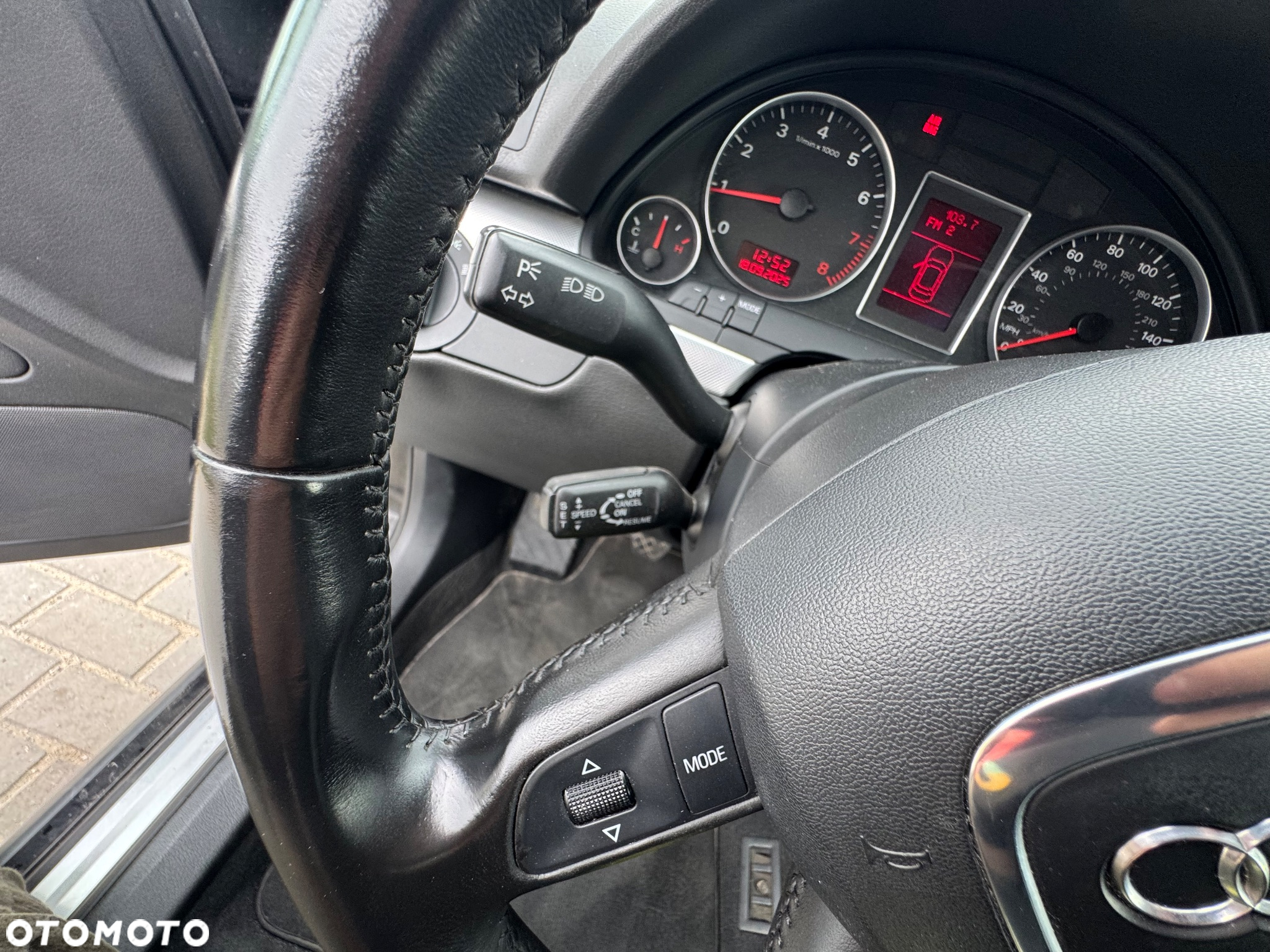 Audi A4 ver-2-0-t-fsi-quattro - 25