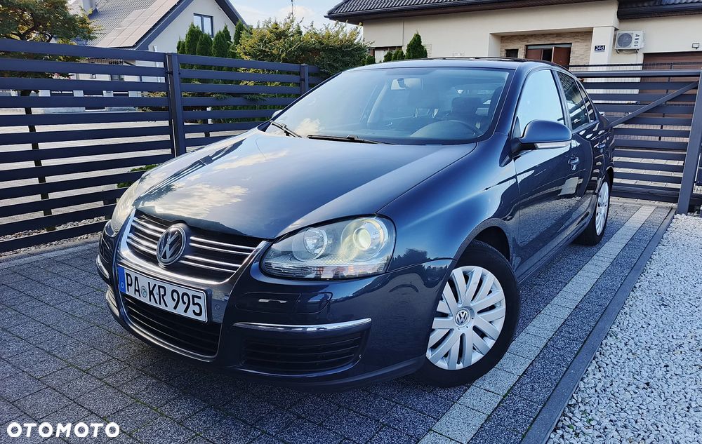 Volkswagen Jetta 1.4 TSI Comfortline - 1