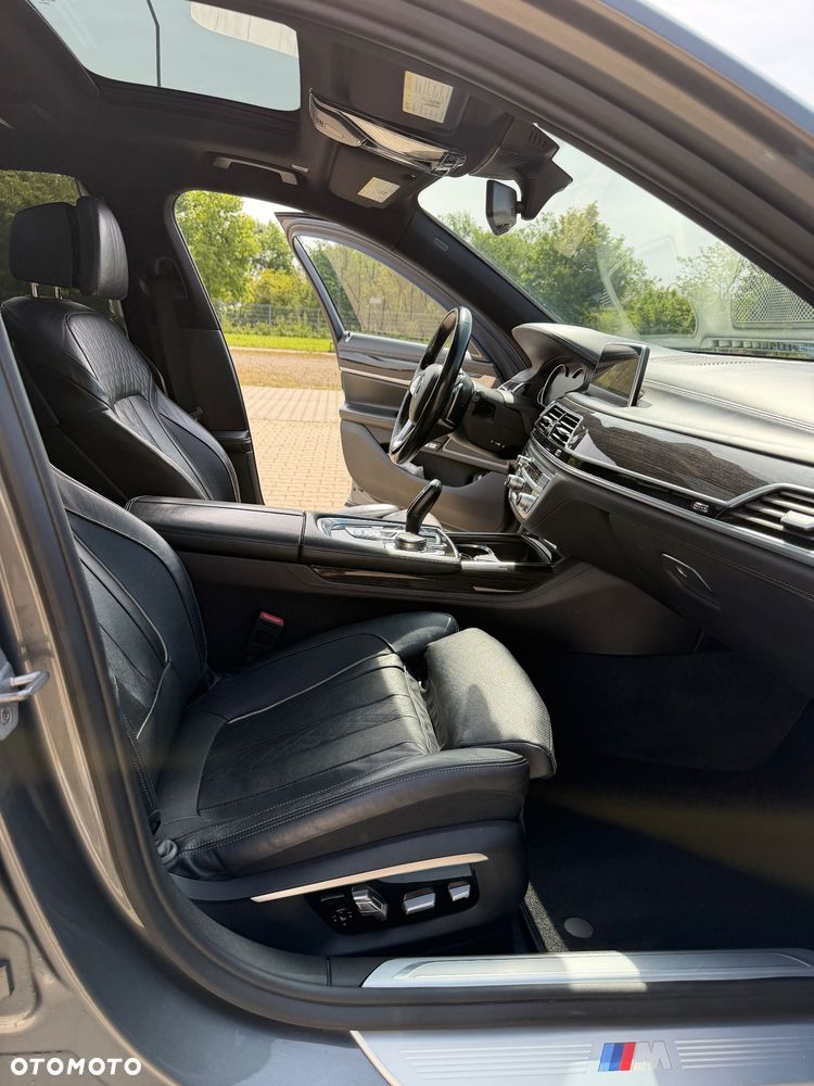 BMW Seria 7 750Li xDrive - 20