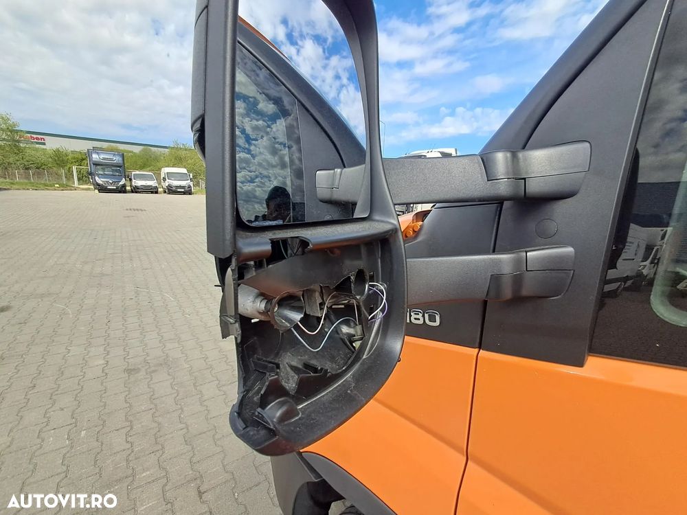 Iveco DAILY 35C18 3.0D 180CP TRANSPORT AUTO CABINA DE DORMIT - 29