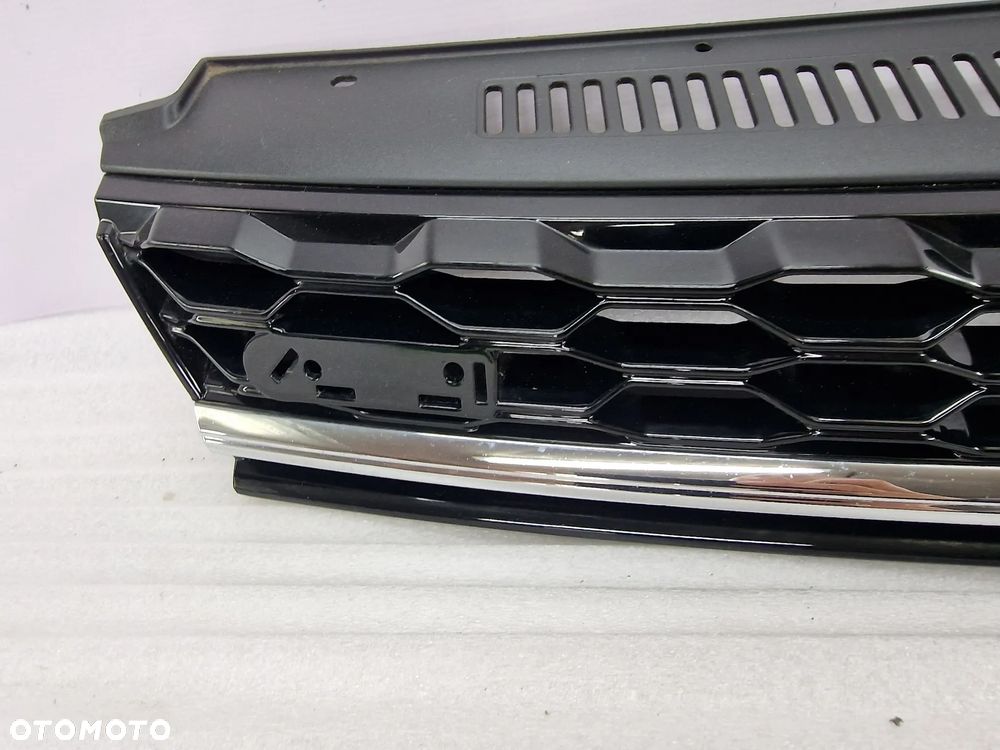 VW GOLF VII 7 LIFT GTI / R-LINE 16- ATRAPA / GRILL PRZEDNI PRZÓD , NR 5G0853653S , NR AUKCJI GR214 - 11