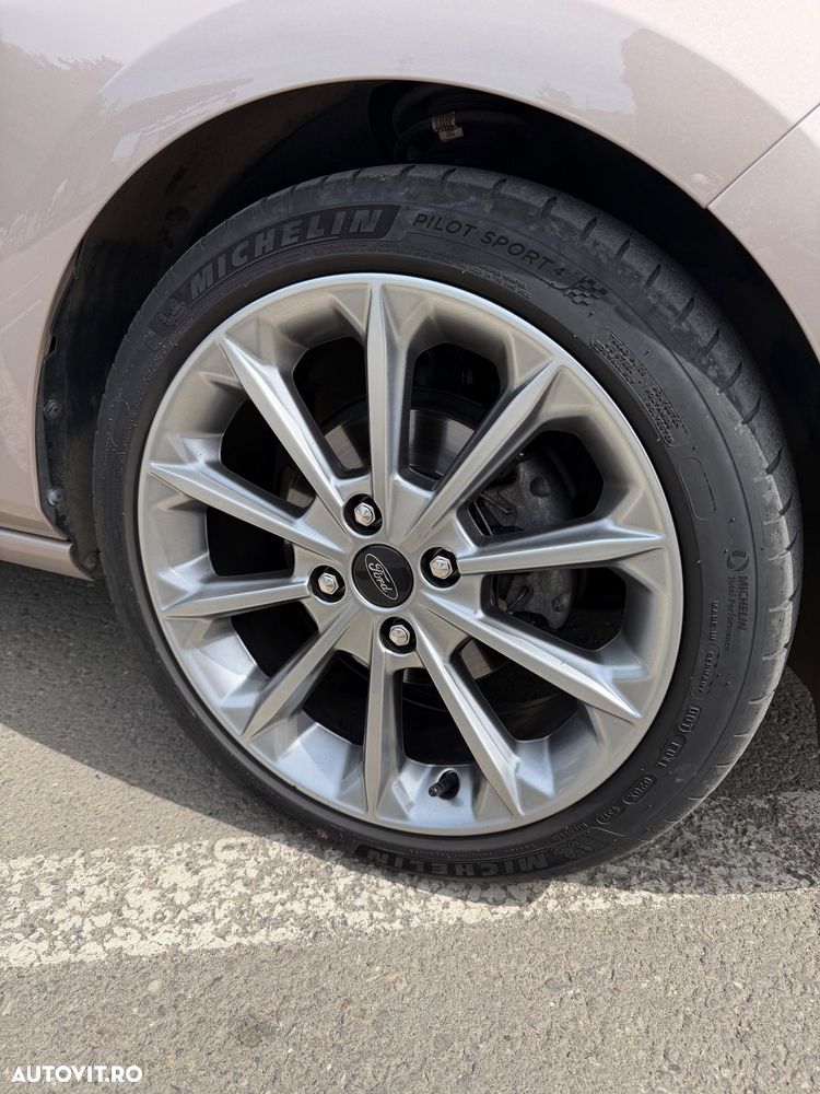 Ford Fiesta 1.0 EcoBoost Vignale - 4