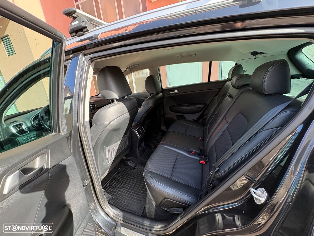 Kia Sportage 1.7 CRDI ISG LX - 9