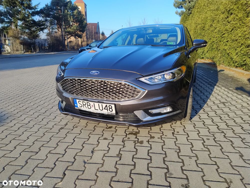 Ford Fusion 2.0 EcoBoost Titanium - 11