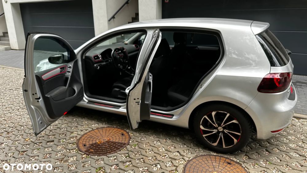 Volkswagen Golf - 15