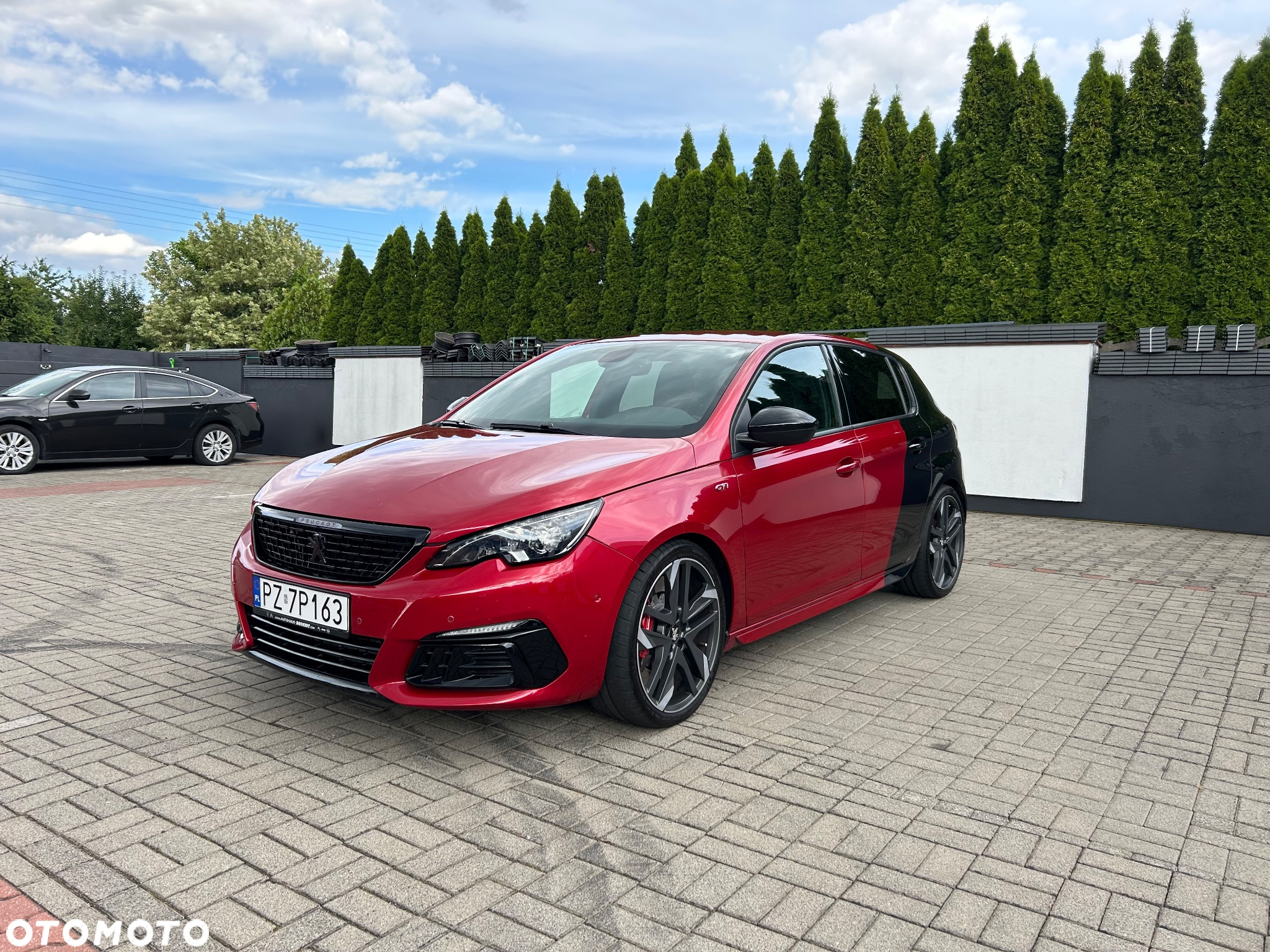 Peugeot 308 1.6 e-THP GTi by Sport S&S - 2
