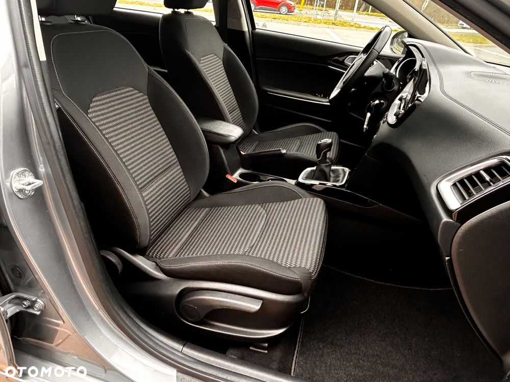 Kia Ceed 1.5 T-GDI OPF Vision - 27