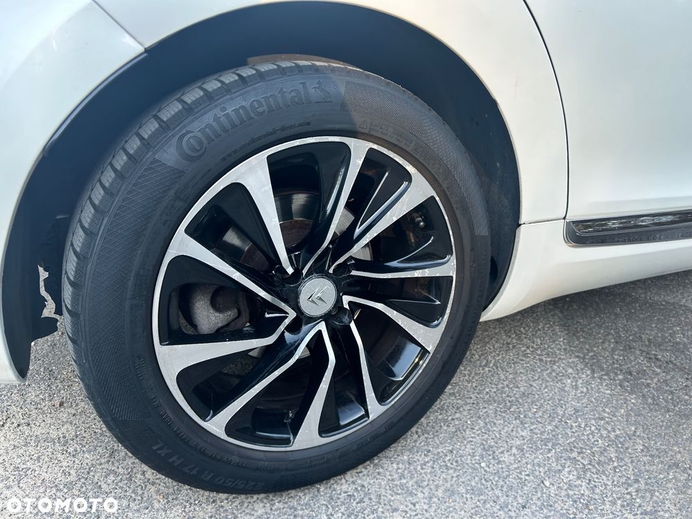 Citroën DS5 2.0 BlueHDi 1955 EAT6 - 12