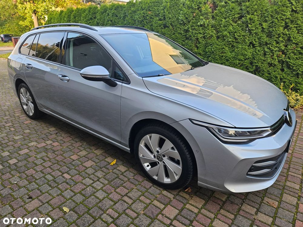 Volkswagen Golf 1.5 TSI Life Plus - 1