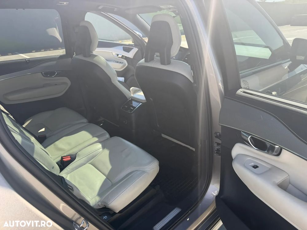 Volvo XC 90 - 25