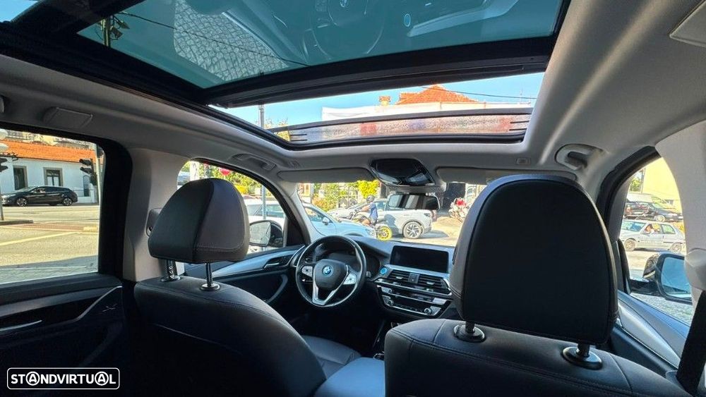 BMW iX3 Inspiring - 16