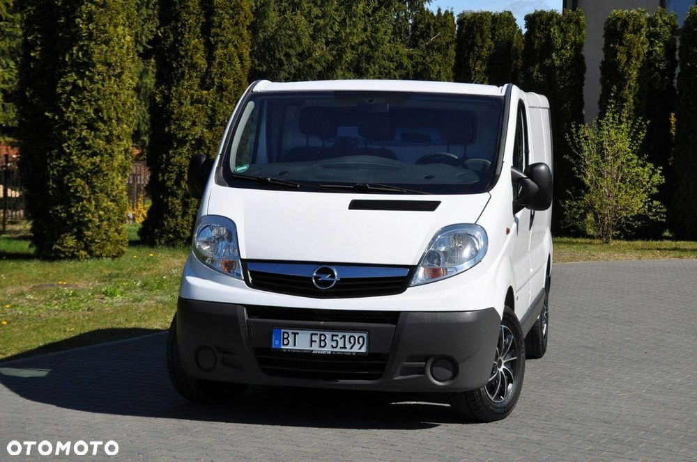 Opel Vivaro - 10