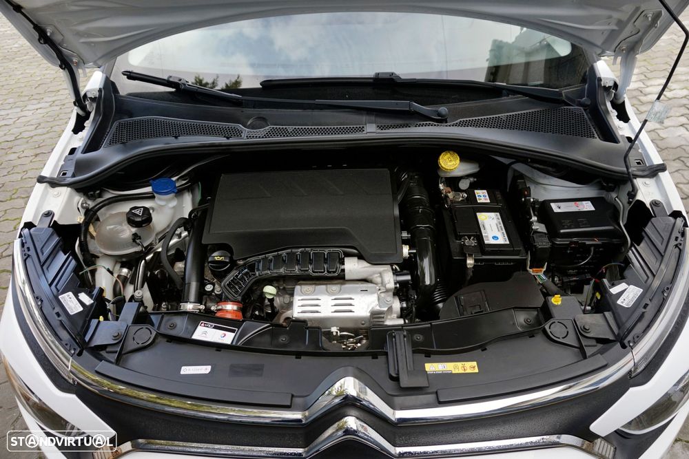 Citroën C3 1.2 PureTech Shine - 25