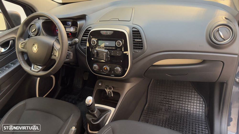 Renault Captur - 16