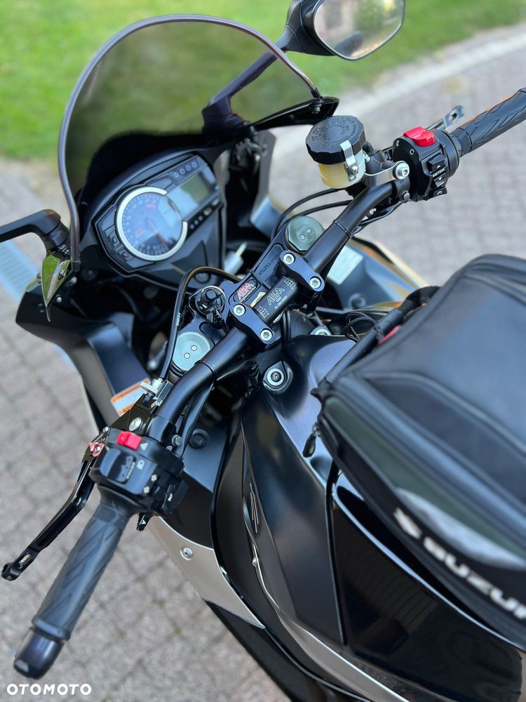 Suzuki GSX-R - 18