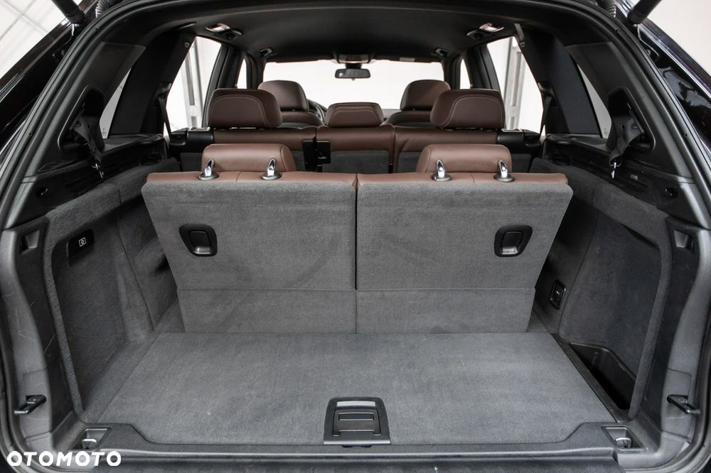 BMW X5 xDrive35i - 7