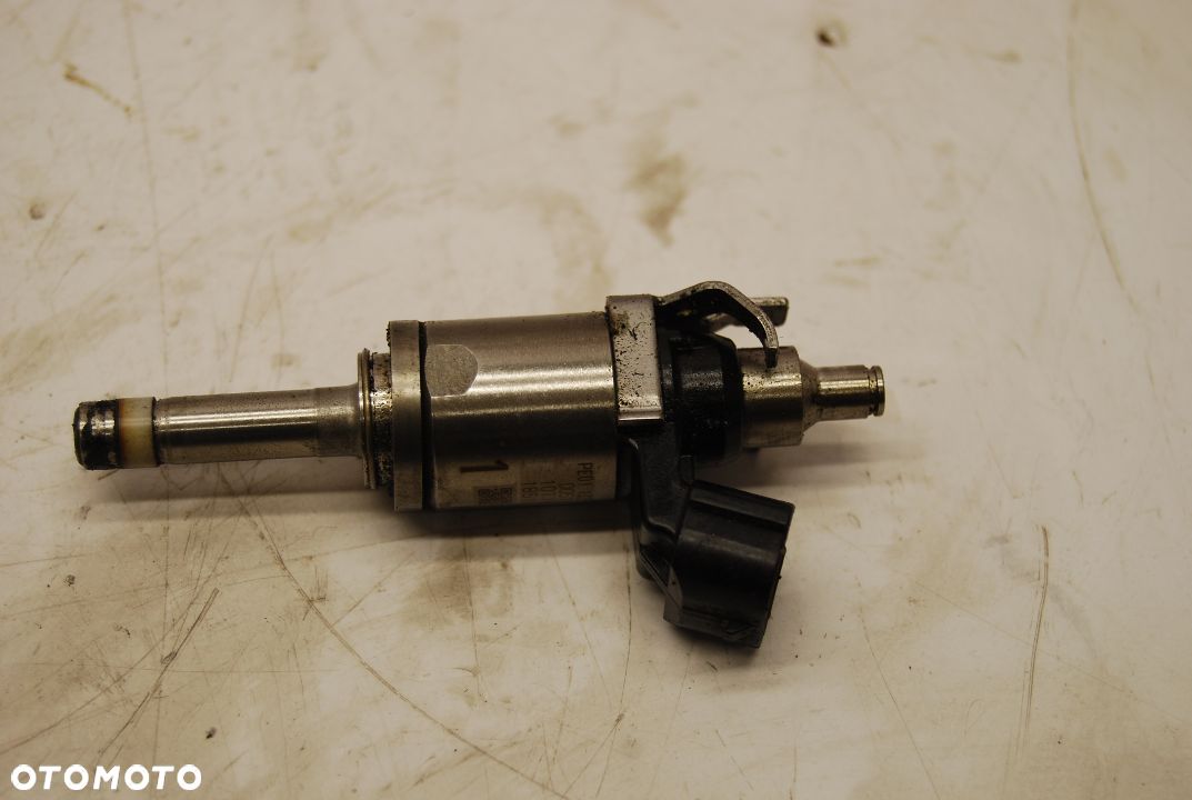 WTRYSKIWACZ PE0113250B MAZDA CX3 2.0 - 1