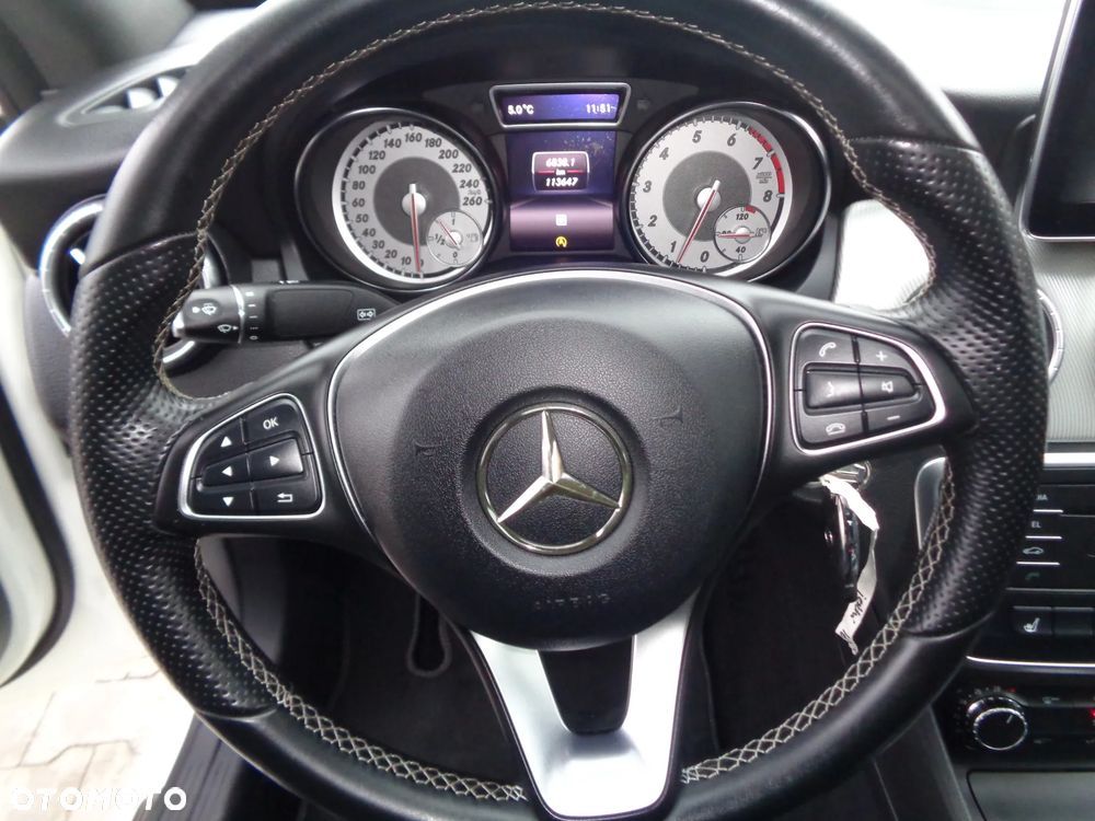 Mercedes-Benz Klasa A 180 Activity Edition - 13