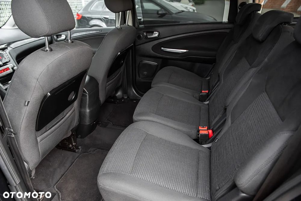 Ford Galaxy 2.0 TDCi Ghia - 25