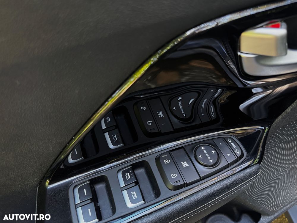 Kia Niro 1.6 GDI 6DCT PHEV Comfort - 13