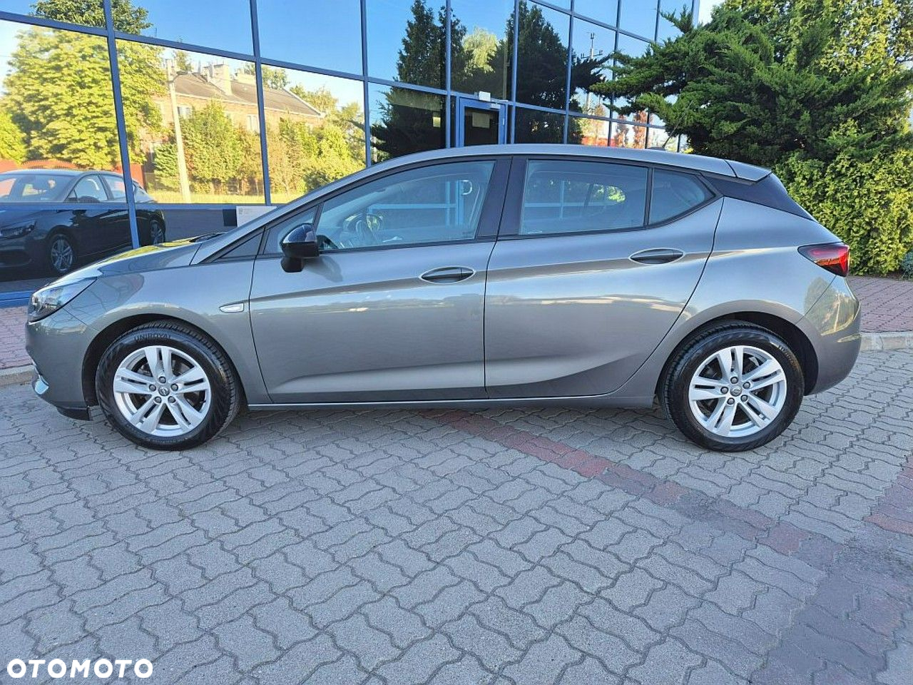 Opel Astra V 1.2 T Edition S&S - 4