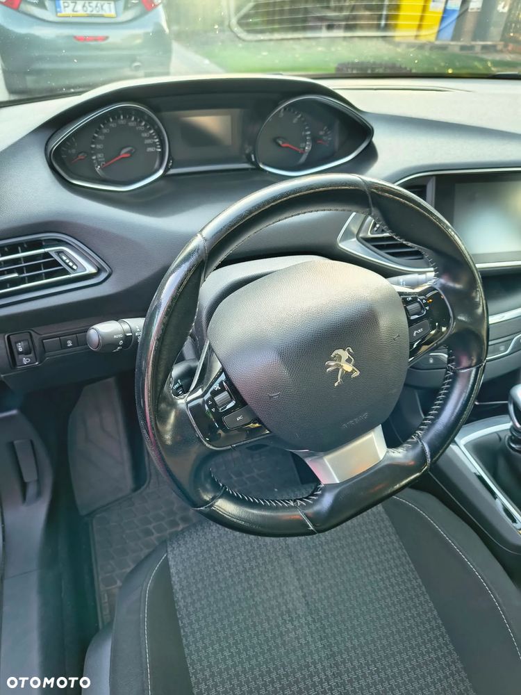 Peugeot 308 - 5