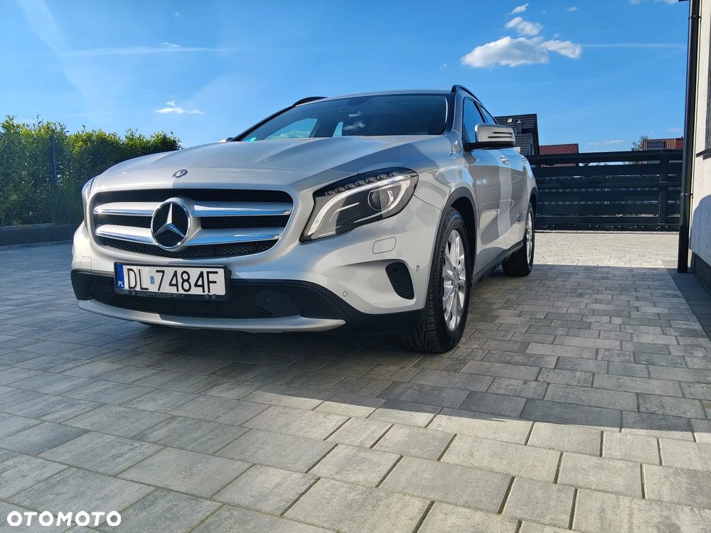 Mercedes-Benz GLA 200 7G-DCT - 1