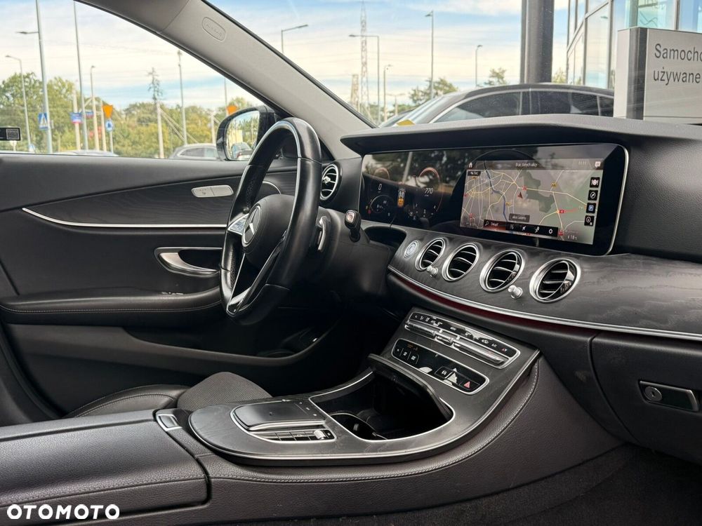 Mercedes-Benz Klasa E 220 d AMG - 17