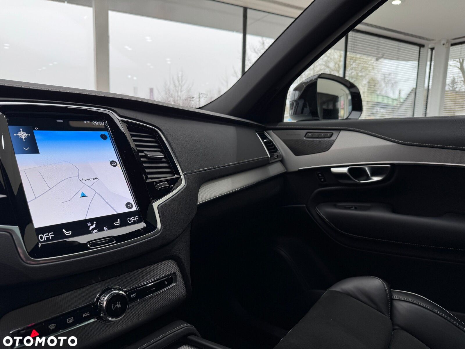 Volvo XC 90 - 30