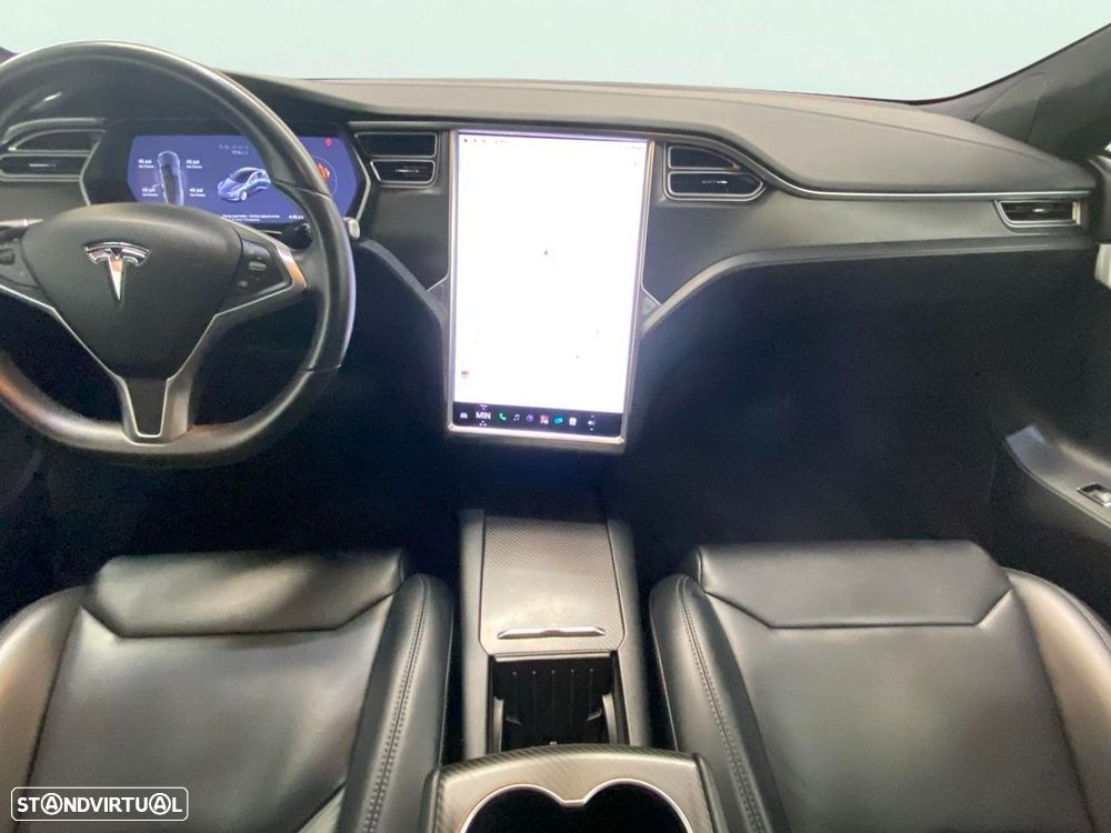 Tesla Model S - 16