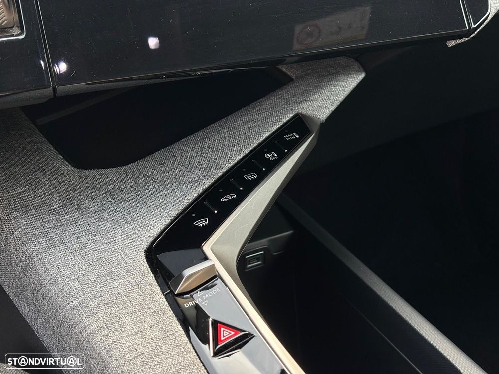 Peugeot 3008 1.2 Hybrid Allure e-DCS6 - 14