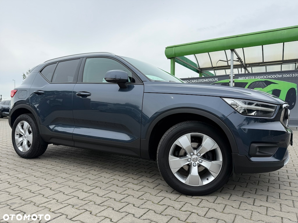 Volvo XC 40 T3 Momentum Pro - 4
