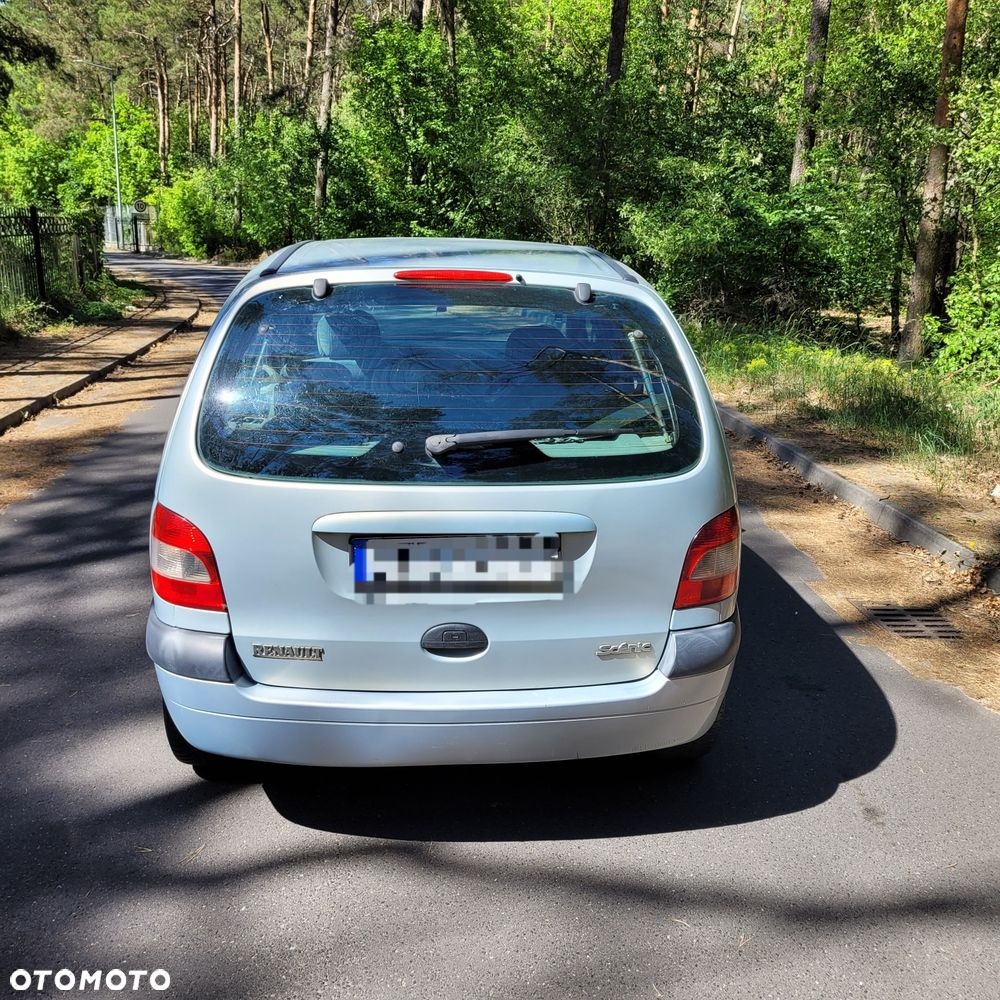 Renault Scenic - 4