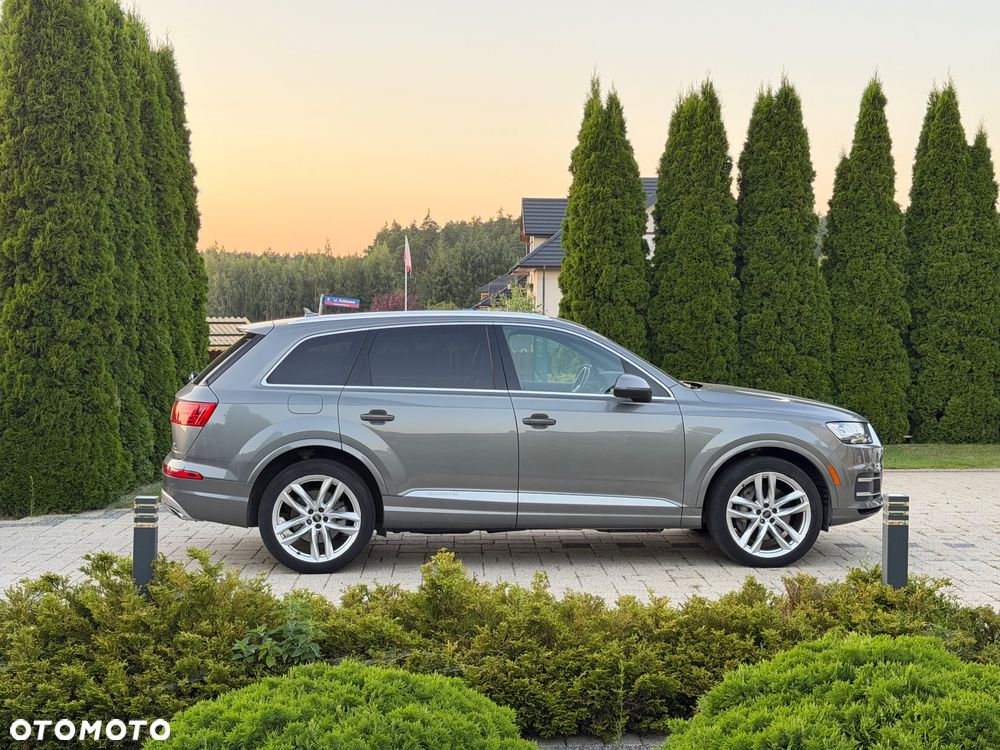 Audi Q7 - 7