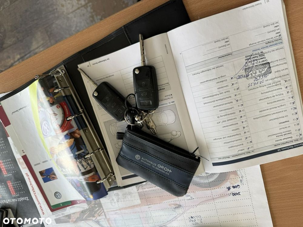 Volkswagen Golf - 8
