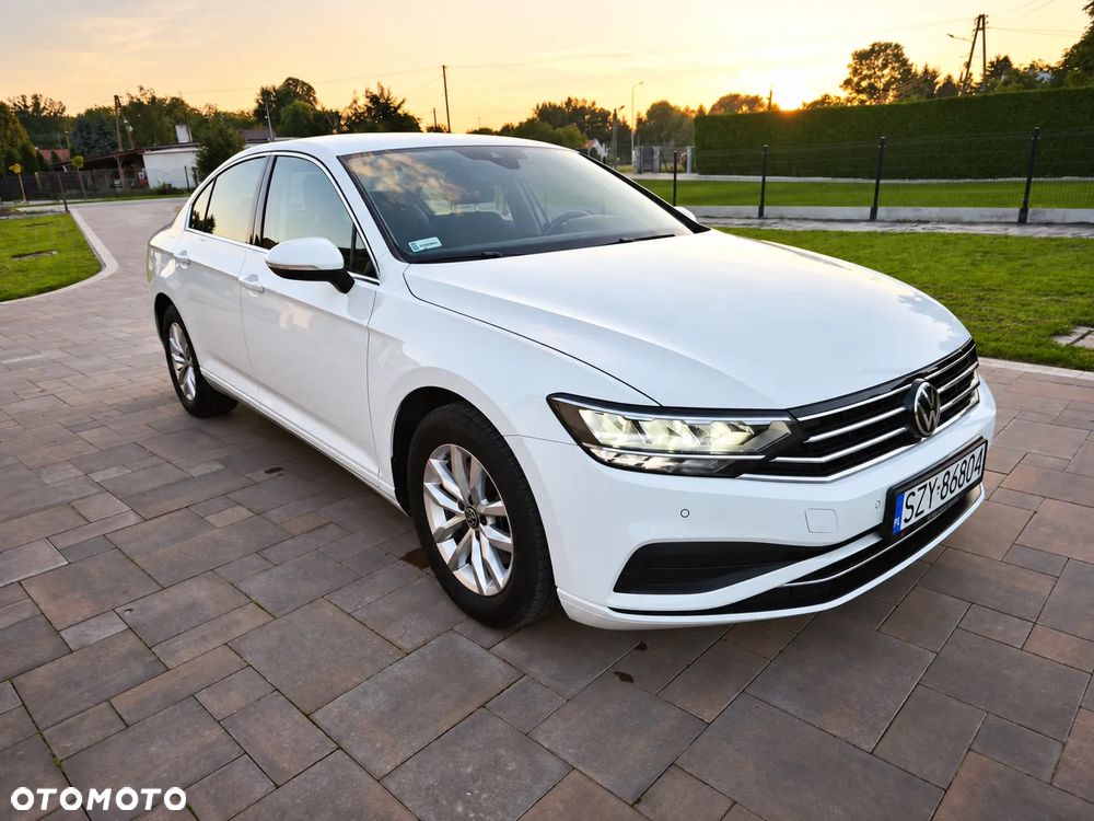 Volkswagen Passat - 9