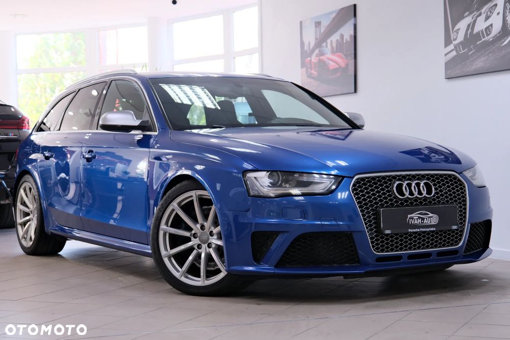 Audi RS4 Avant Standard - 2