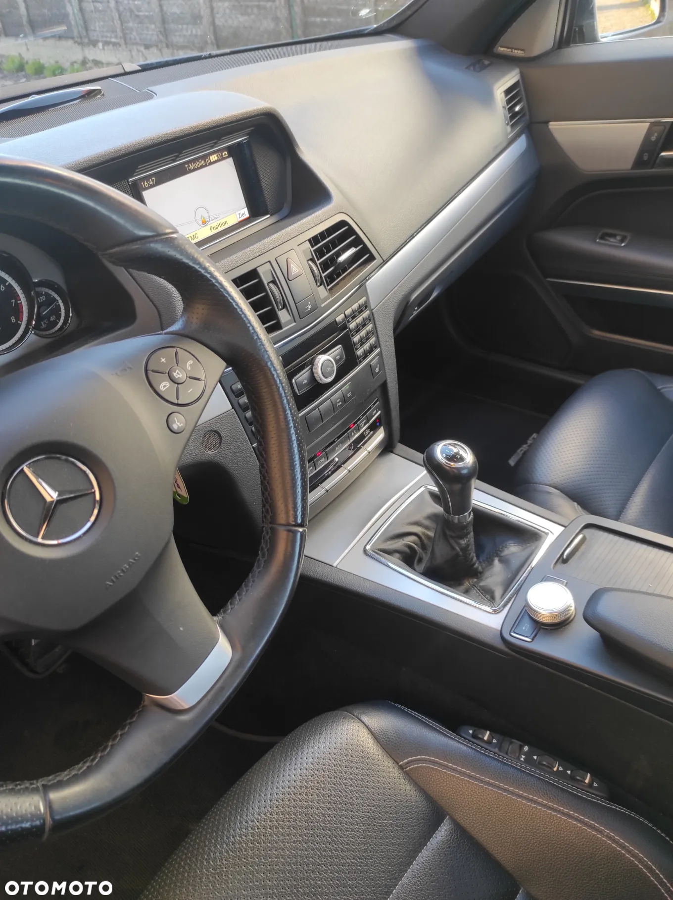Mercedes-Benz Klasa E 200 CGI BlueEffICIENCY - 27