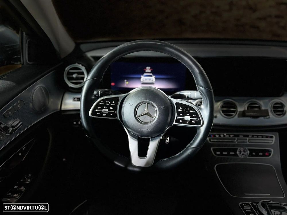 Mercedes-Benz E 200 Avantgarde Auto — fotografia 9