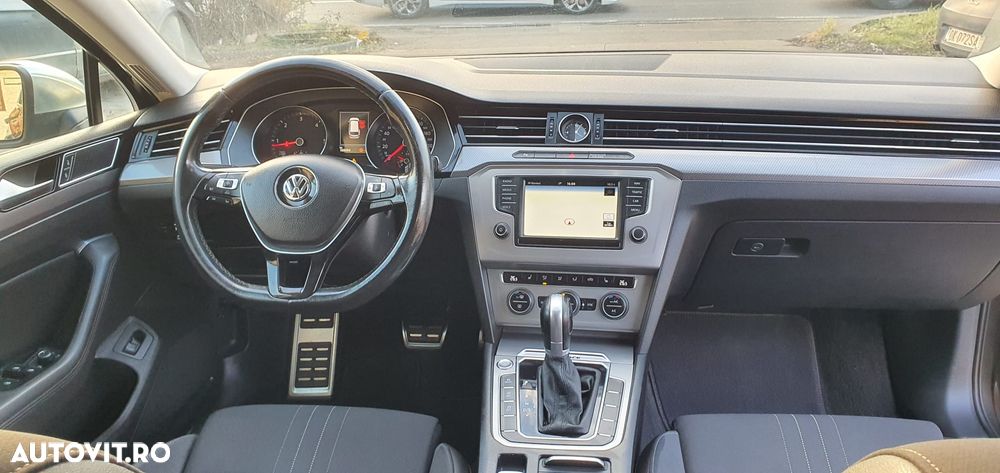 Volkswagen Passat - 6