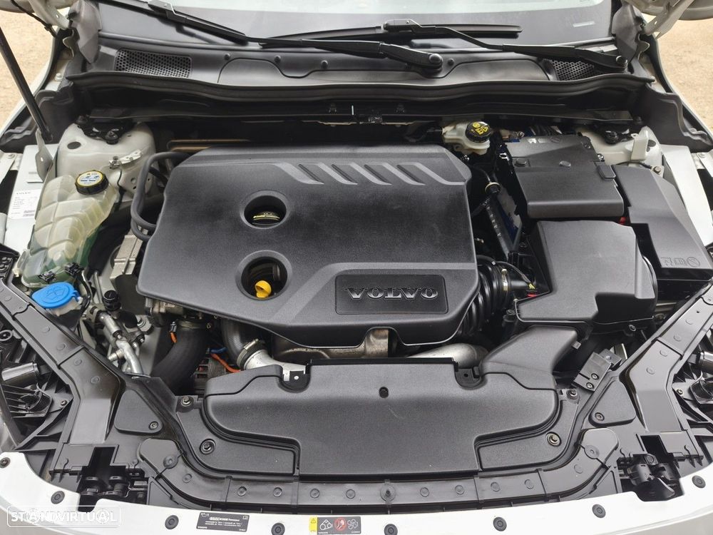Volvo V40 Cross Country 1.6 D2 Summum - 21