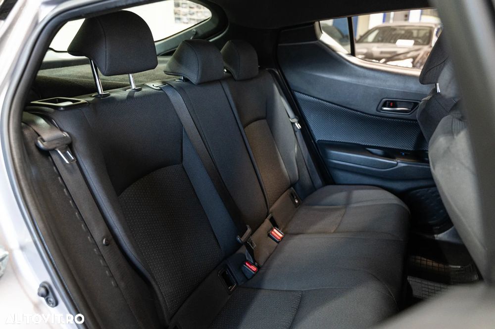 Toyota C-HR 1.8 HSD 4x2 CVT C-lassy - 7