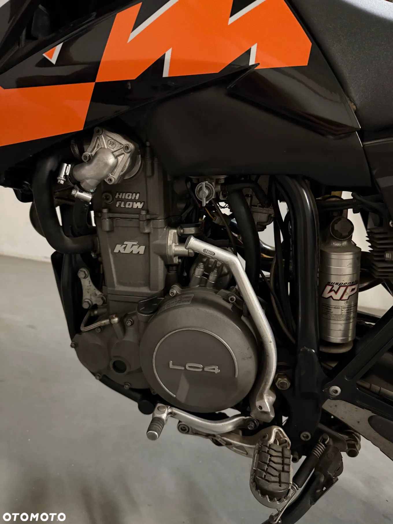 KTM LC - 8