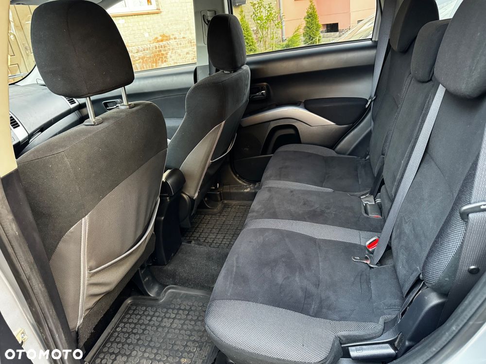 Mitsubishi Outlander 2.2 DID Intense + - 10