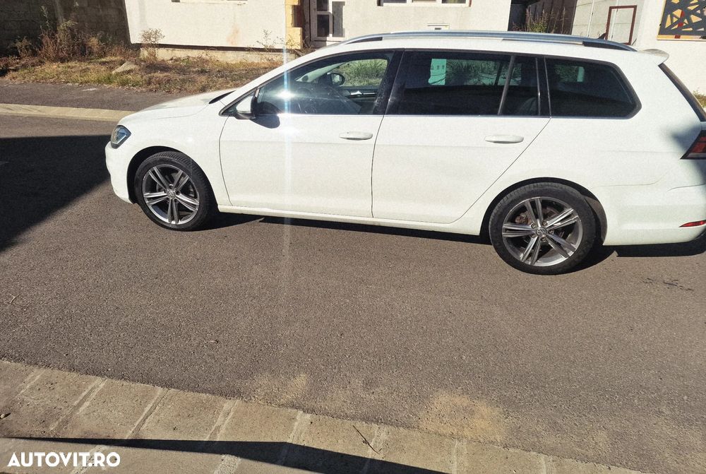 Volkswagen Golf 2.0 TDI Highline - 12
